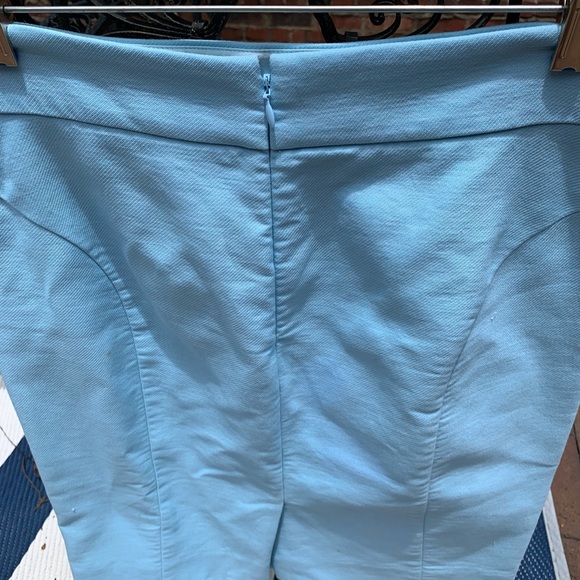 J Crew skirt, size 4, cotton with stretch, fitted. - Picture 2 of 3